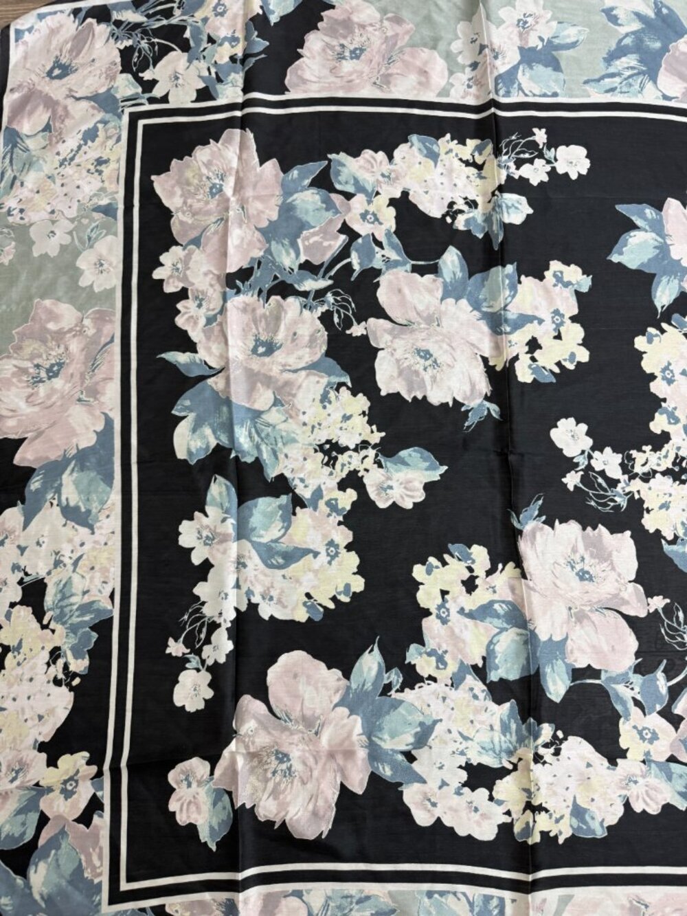 NWOT Large Silk Floral Black & White Scarf  42" x 42" - Picture 5 of 6
